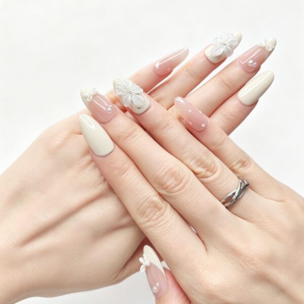 ivorybloom_hand1 Ivory Bloom
